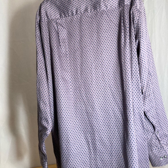 Large button down top - Picture 5 of 12